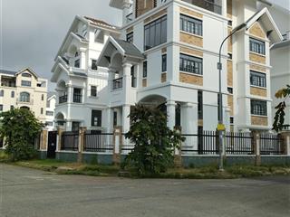 Bán biệt thự góc 2 mặt tiền đường khu phú nhuận 3, diện tích 17,5x21 giá 75 tỷ