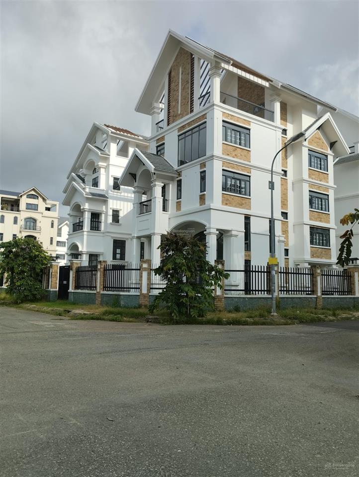 Bán đất biệt thự góc 2 mặt tiền đường dự án phú nhuận 3, diện tích 397m5, giá rẻ chỉ 148tr/m