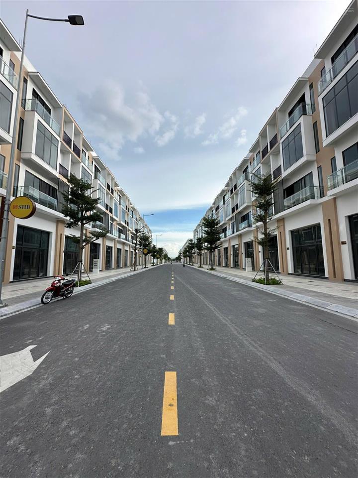 Nhà phố t&t millennia long hậu giá 5ty3 thương lượng  sdt 0778 606 *** em tơ