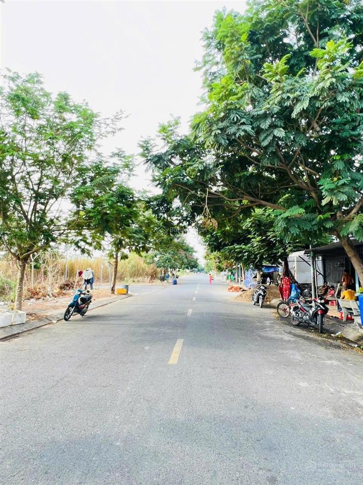 Đất nền khu dân cư nam sài gòn long hậu một trong số ít nền 2ty3  0778 606 ***