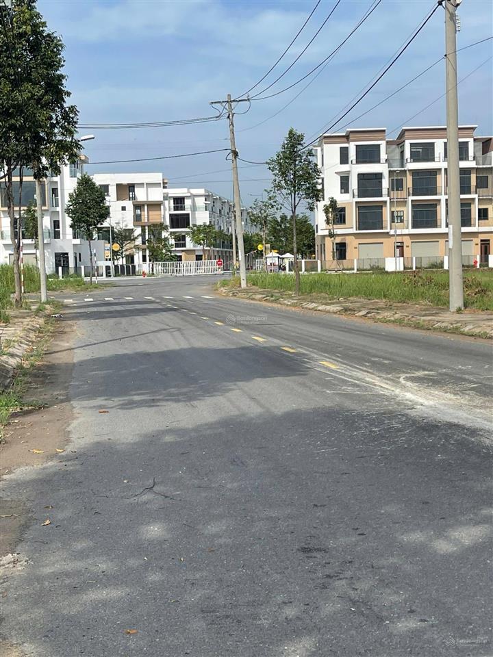 Chính chủ cần bán đất nền khu dân cư sài gòn village diện tích 80m2 hướng nam mát mẻ giá 2ty040