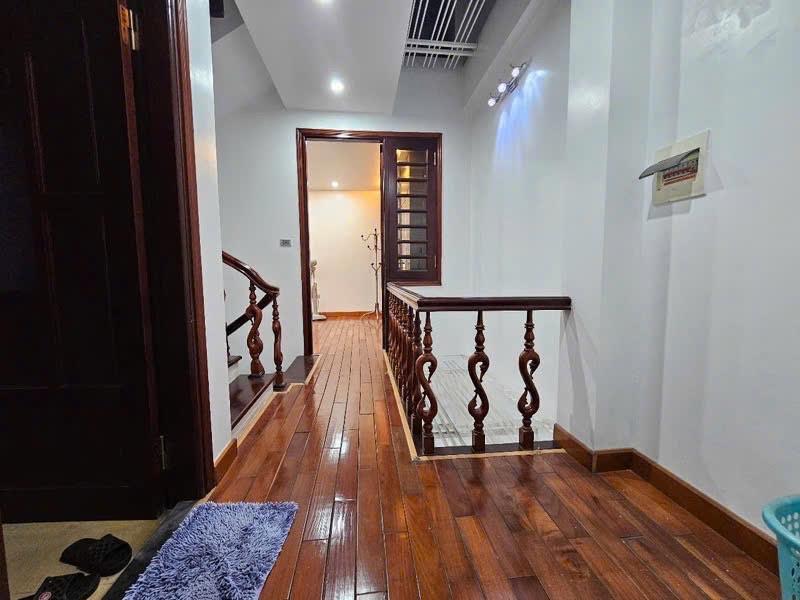 LK Mỗ Lao 50m mt5m 5tầng,khu dân trí cực cao,hiếm nhsf bán,ô tô chạy vòng quanh,dừng đỗ vào nhà,an sinh,KD đỉnh