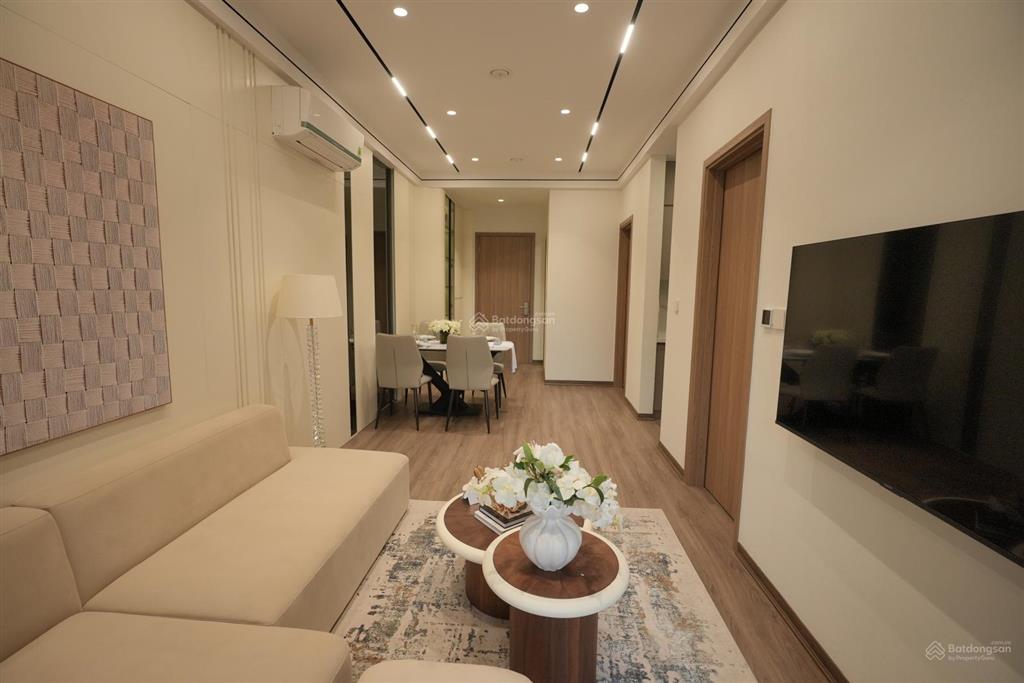 Bán căn hộ 2n siêu đẹp 67m2, giá chỉ 3,3 tỷ tại chung cư cao cấp economy hưng yên