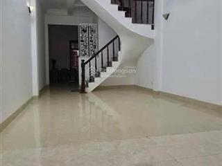 Bán nhà văn quán hà đông gần đại học kiến trúc. diện tích 56m2 4 tầng phòng ngủ, chỉ nhỉnh 200tr/mn