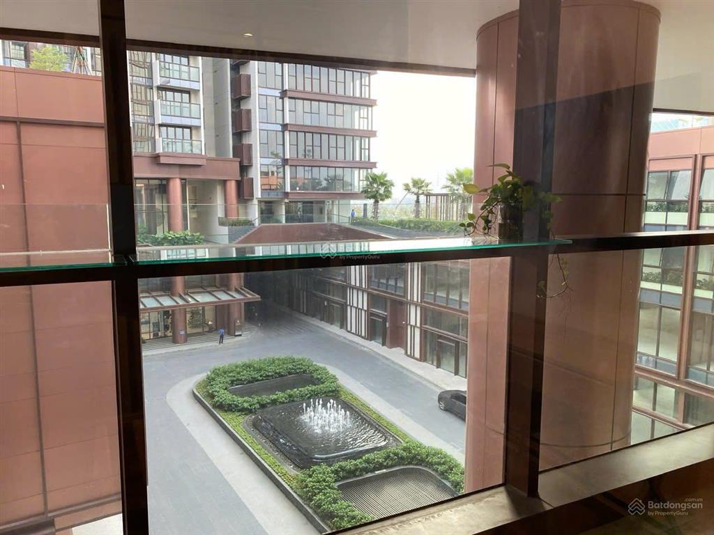 Cần bán căn 1 phòng ngủ thiết kế thành 2pn  view cầu bason  55m2  giá tốt 12.9 tỷ  đã có sổ