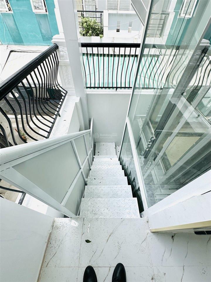 Giá đầu tư chdv 30 phòng thang máy 5 tầng. dòng tiền 170tr/tháng đô đốc long  tân phú. giá 22,8 tỷ