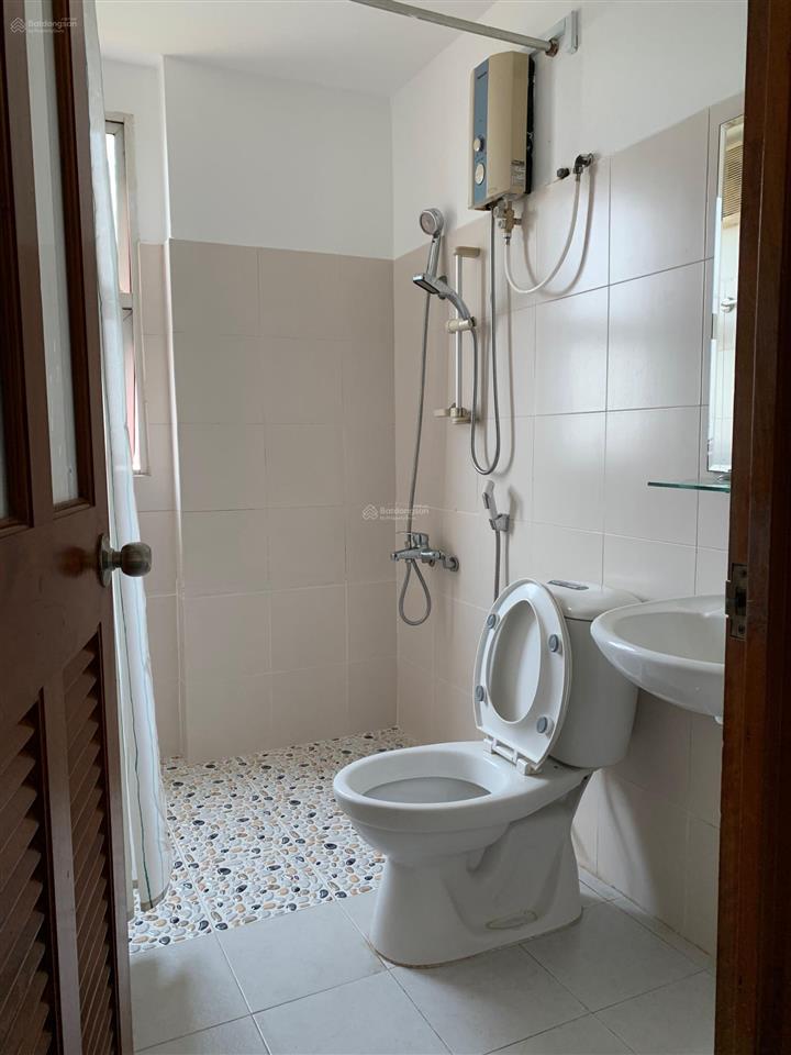 Cho thuê căn hộ conic đông nam á, 2pn, 2wc, nội thất cơ bản, giá chỉ 7tr/th