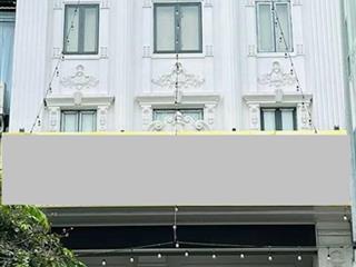Bán toà văn phòng 9 tầng mặt phố gần hoàng quốc việt kd 400tr/tháng, dt 251m2 mt 11m có hoàn công