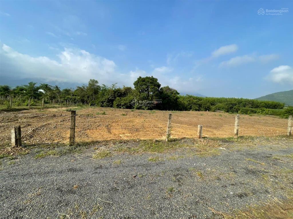 Bán lô đất full thổ cư giáp suối giá chỉ 299tr, diện tích trên 200 m2 tại ninh tân, ninh hoà