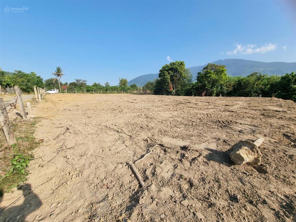 Bán lô đất full thổ cư giáp suối giá chỉ 299tr, diện tích trên 200 m2 tại ninh tân, ninh hoà