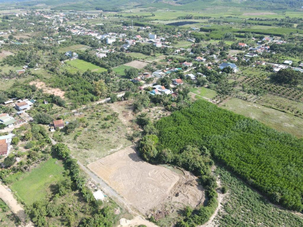 Bán lô đất full thổ cư giáp suối giá chỉ 299tr, diện tích trên 200 m2 tại ninh tân, ninh hoà