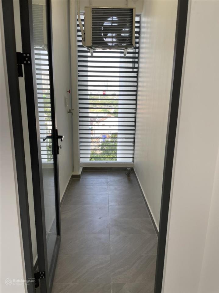 Chính chủ cần bán gấp căn hộ d'lusso quận 2, 2pn 2wc đã có sổ hồng