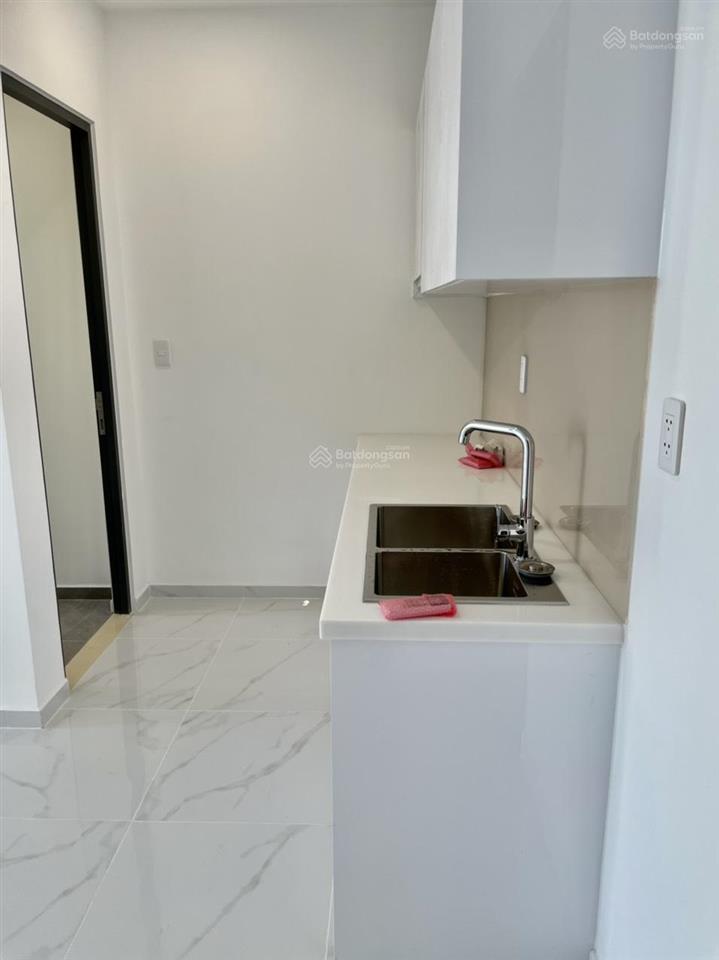 Chính chủ cần bán gấp căn hộ d'lusso quận 2, 2pn 2wc đã có sổ hồng