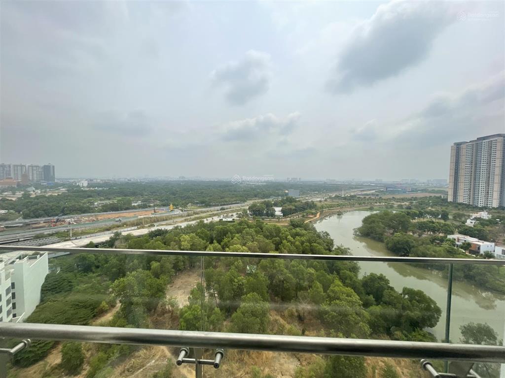 Chính chủ cần bán gấp căn góc 2pn 2wc 75m2 chung cư d'lusso quận 2, giá 7 tỷ chốt nhanh