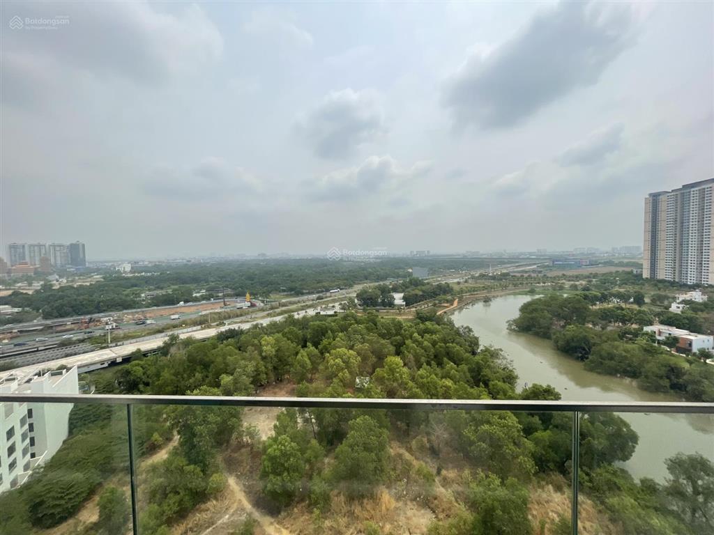 Chính chủ cần bán gấp căn góc 2pn 2wc 75m2 chung cư d'lusso quận 2, giá 7 tỷ chốt nhanh