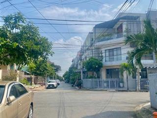 Bán nhà lầu kdc tân phong biên hoà, 90m2 sàn ngang 4m5 giá hơn 5 tỷ.