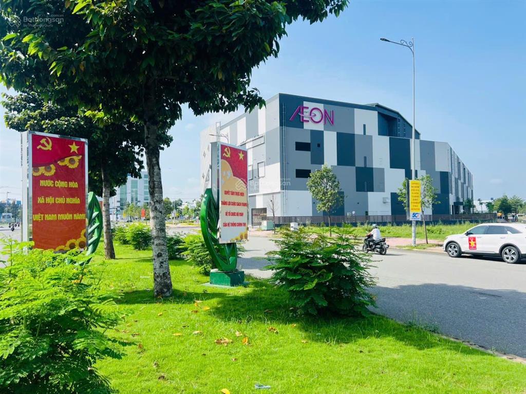 Bán lỗ căn góc 2 mặt tiền, sổ đỏ công chứng ngay, vị trí đẹp giá tốt