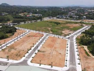 Bán nhanh lô đất mặt tiền 10m  đối diện cổng dân sinh bệnh viện, cổng vào sân golf flc