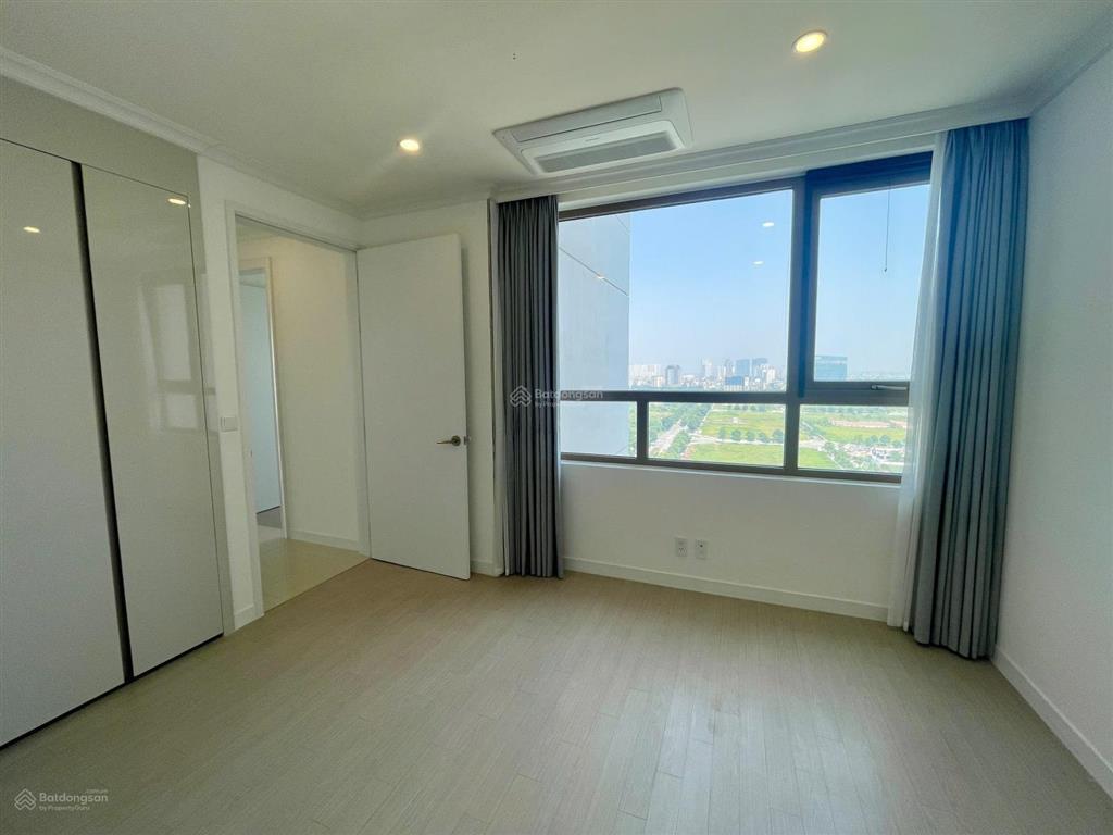 Căn hộ 3pn đang cho thuê tại starlake tây hồ ( 0349 511 ***)