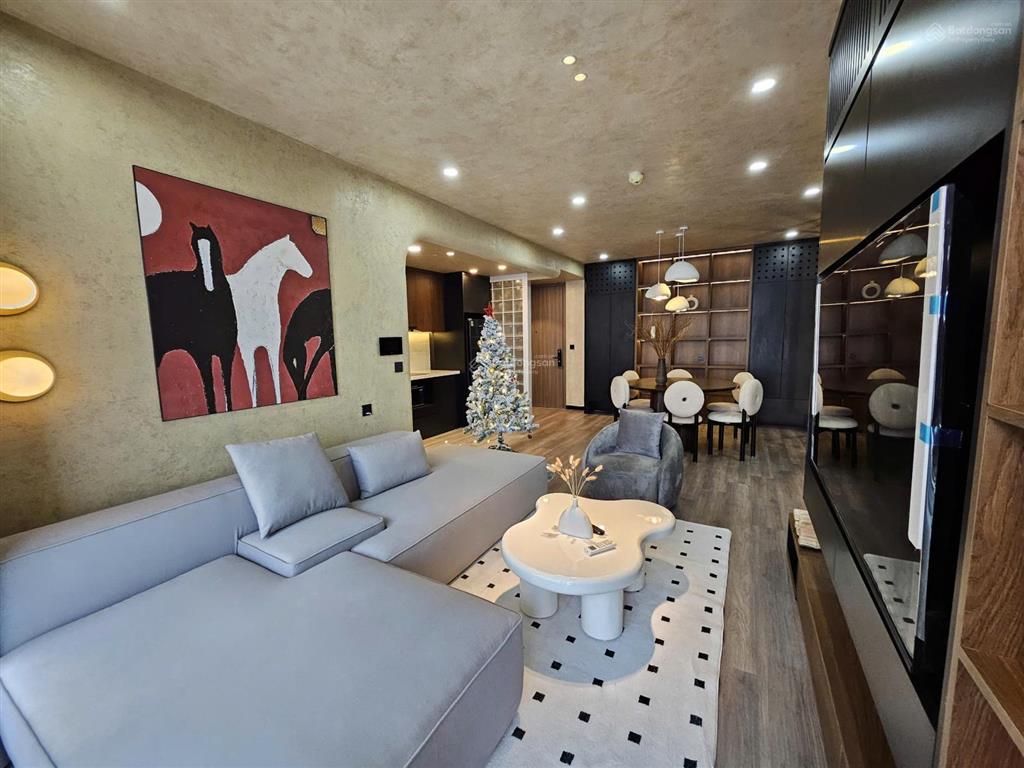 Tôi cho thuê căn hộ 2pn cơ bản chung cư heritage tòa soho ( 0349 511 ***)