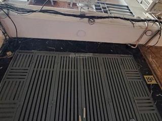 Chính chủ cần cho thuê duy nhất 1 phòng đơn nhỏ xinh tầng 2 chỉ 3,2tr/ tháng.  0835 806 ***