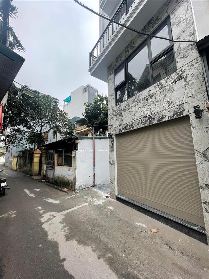 Full nội thất, 200m ra cầu v.tuy kinh doanh 6 tầng thang máy, gara 2 ô tô lô góc vị trí đẹp