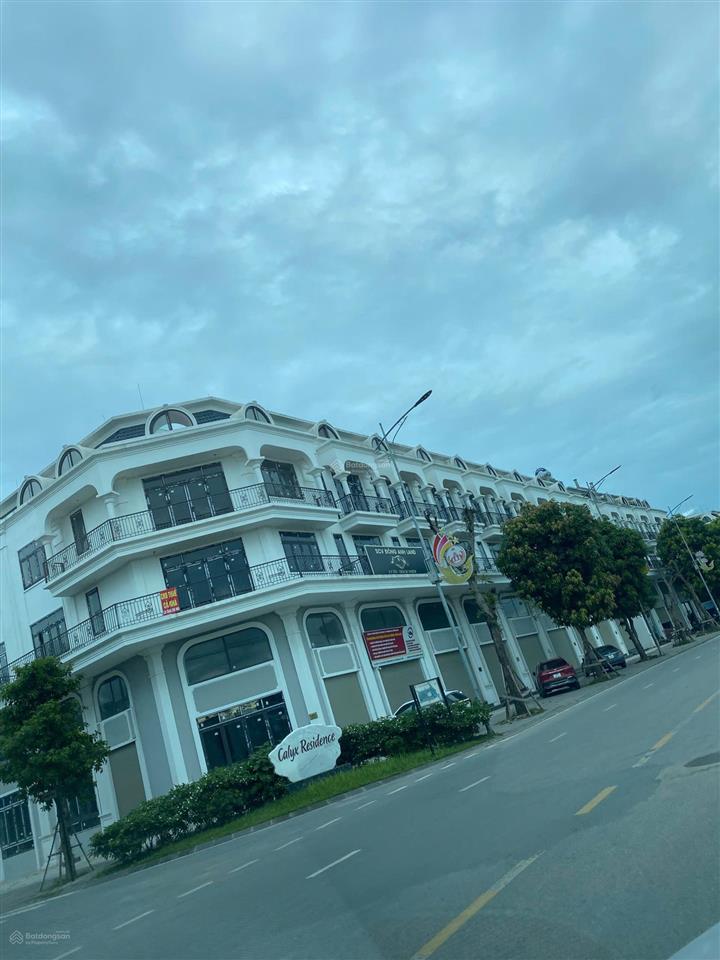 Bán căn nhà mặt phố trục chính đường cổ loa. dự án calyx residence
