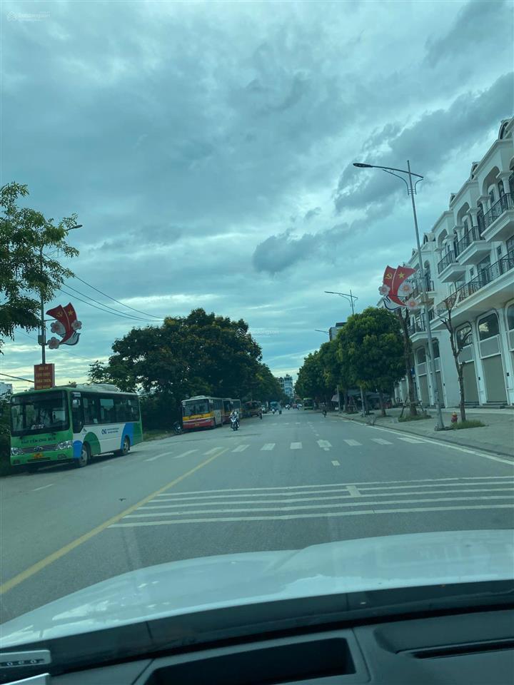 Chính chủ bán căn liền kề mặt đường lớn cổ loa dự án calyx residence 319 bộ quốc phòng