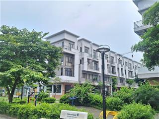 Quỹ nhà 4t, 75m2, 5,x tỷ. kđt centa diamond kcn vsip từ sơn. chân 7 tòa chung cư.  0865 706 ***