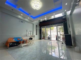 Nhà nguyên căn 1 trệt 2 lầu sân thượng 5 x 20 giá 35tr/tháng