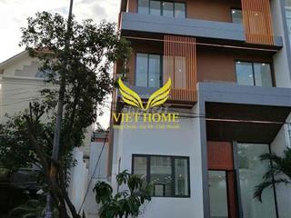 Cho thuê tòa nhà văn phòng gần trần não an khánh quận 2 10x16m thang máy giá 110 triệu/tháng