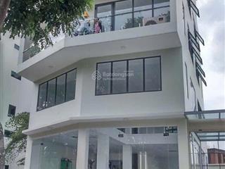 Cho thuê toà văn phòng 6 tầng nguyễn văn hưởng, thảo điền 960m2, giá 156tr/tháng