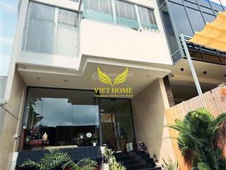 Cho thuê văn phòng 6 tầng mặt tiền thảo điền giá 150 triệu/tháng diện tích sử dụng 700m2