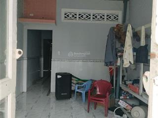 Thị trấn tân túc 800m2 có 5 căn nhà trên đất đường xe hơi