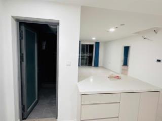 Chính chủ cần bán gấp căn 3pn 2wc  dt 110m2  7ty6  tầng cao view sông  nhà mới 100%