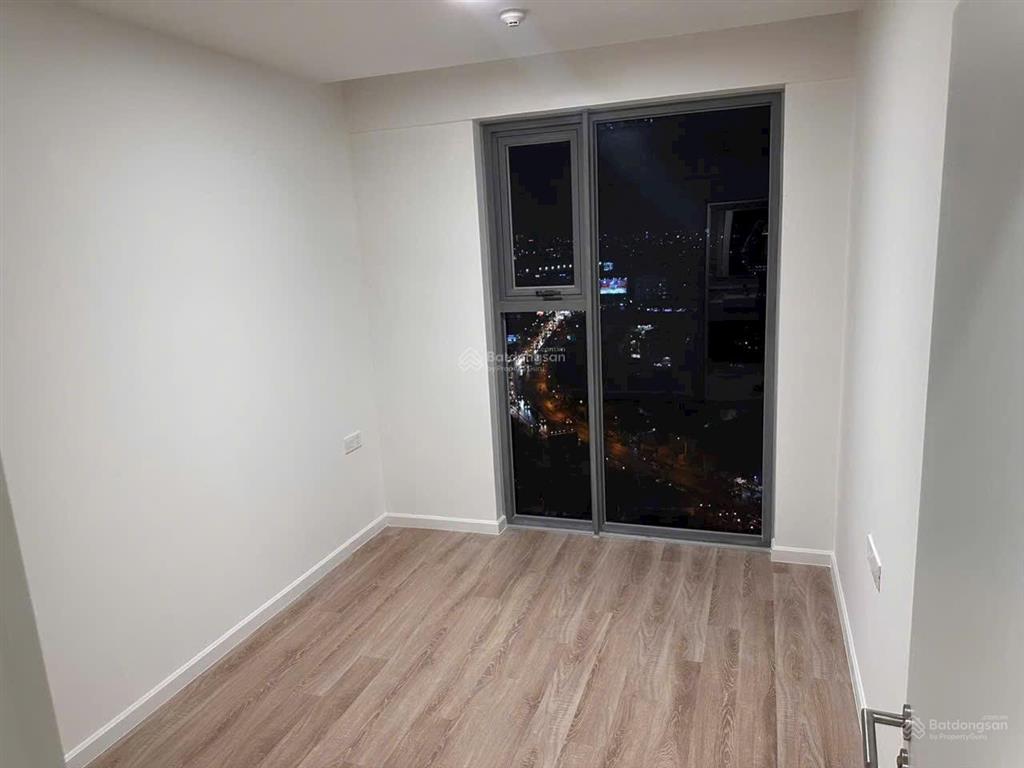 Cần bán nhanh căn 2pn 83m2 giá 6 tỷ3 all in 102%  tầng cao view landmark 81  xem nhà miễn phí