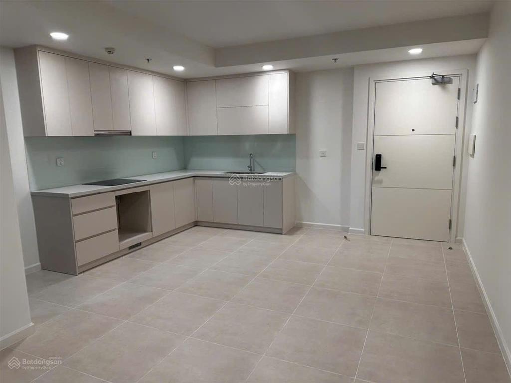 Cần bán nhanh căn 2pn 83m2 giá 6 tỷ3 all in 102%  tầng cao view landmark 81  xem nhà miễn phí