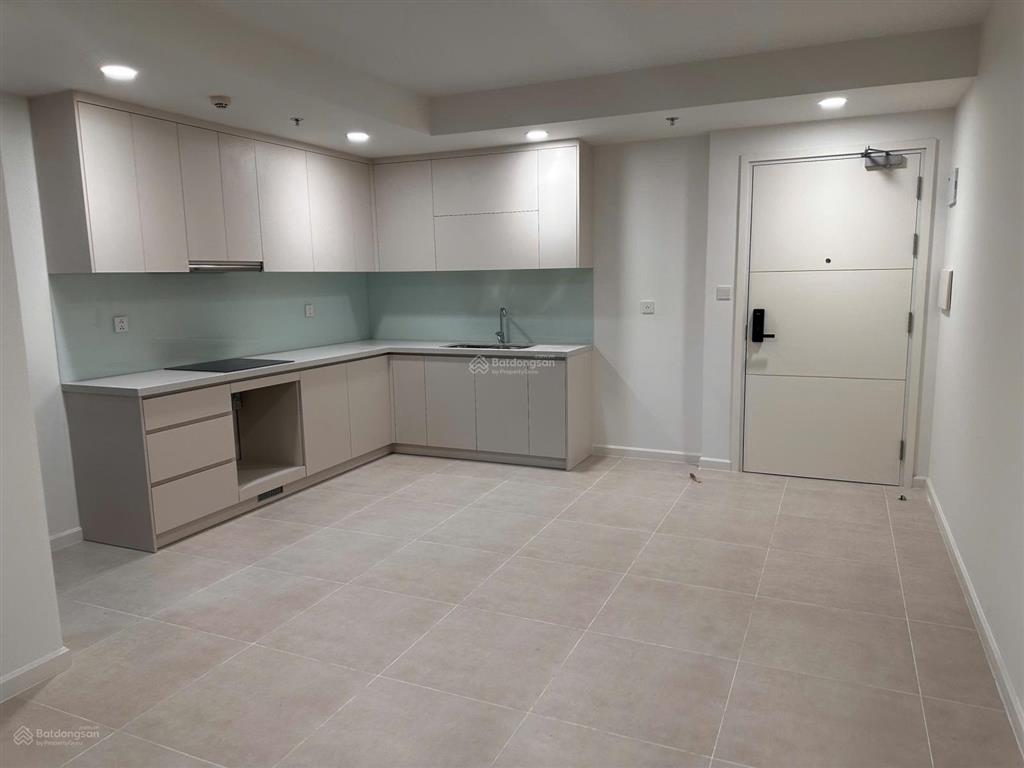 Chủ gửi cần bán căn 2pn 83m2 view nội khu  view sông  tầng cao  full nt xịn xò 6ty3