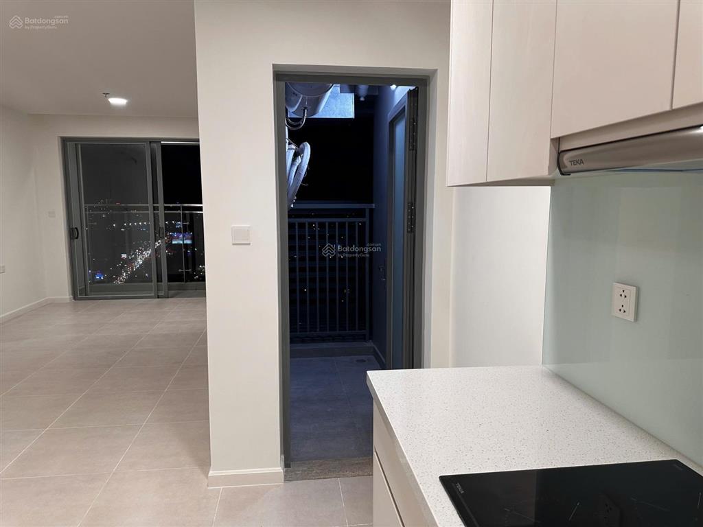 Chủ gửi cần bán căn 2pn 83m2 view nội khu  view sông  tầng cao  full nt xịn xò 6ty3