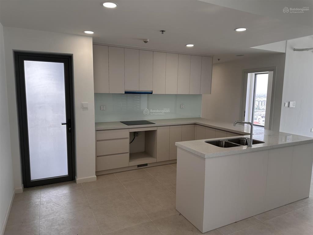 Giỏ hàng căn 3pn 102110m2 cần bán nhanh trước khi ra sổ  tầng cao đủ view  sẵn hđ thuê