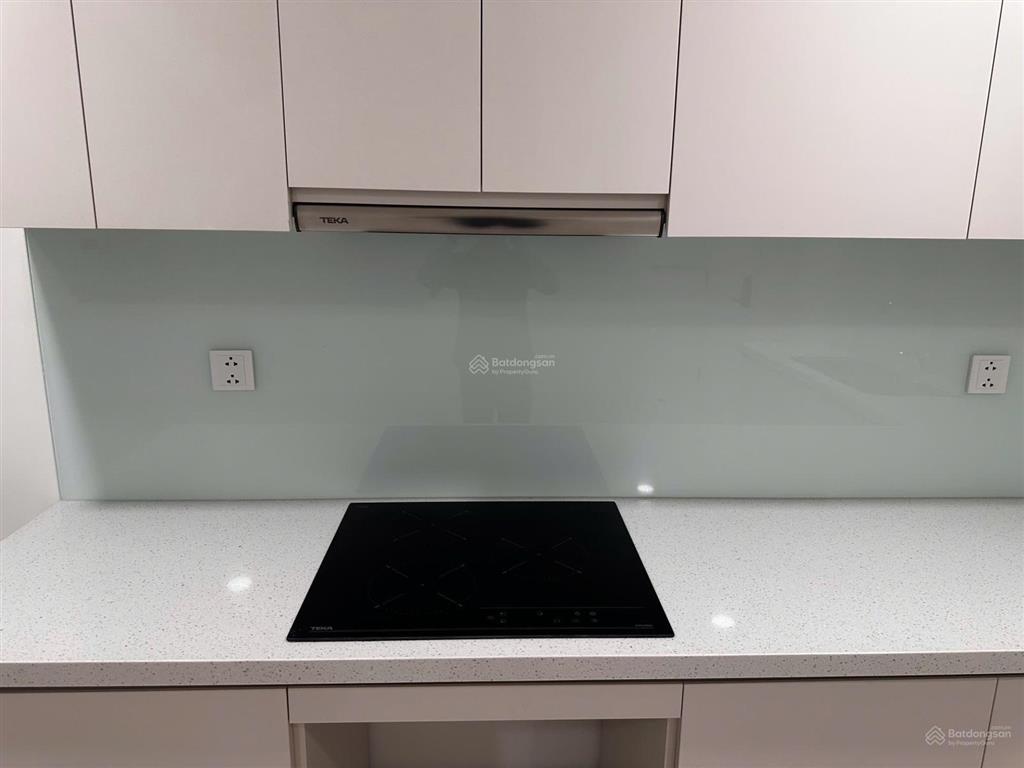 Cần bán nhanh căn 2pn 83m2 tầng trung view lm81 view sông đang chờ sổ có hỗ trợ vay bank