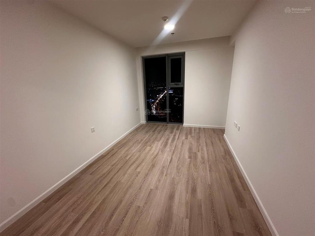 Hàng chuyển nhượng giá siêu tốt urban green 65  83m2  sẵn hđ thuê  có slot oto