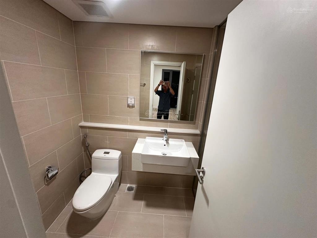 Hàng chuyển nhượng giá siêu tốt urban green 65  83m2  sẵn hđ thuê  có slot oto