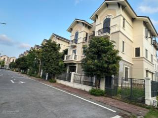 Bt 135 centa city căn góc trục đường thông, giá tốt nhất so với các căn góc, sổ hồng lâu dài