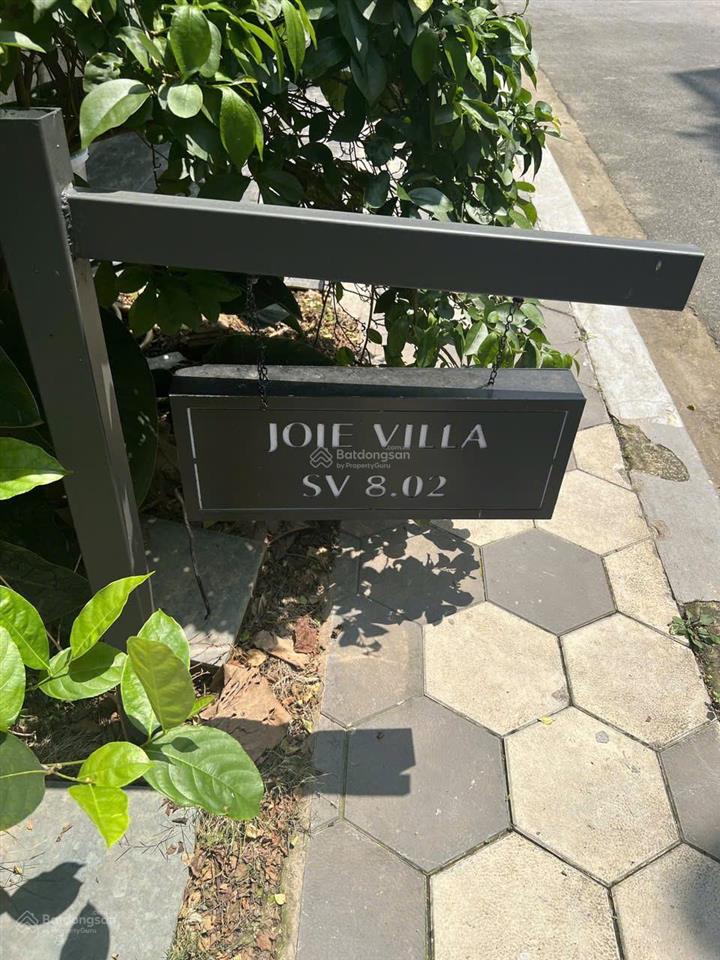 Gia đình bán căn biệt thự 2 mặt đường tại khu night street  flamingo đại lải resort.