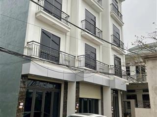 Nhà mới 4tx32m2 full nội thất đường ôtô 50m đường ôtô tránh nhau giáp đồng mai chỉ 2,7 tỷ