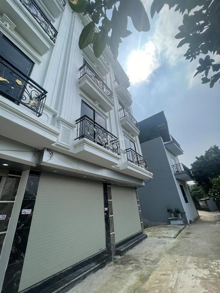 Nhà 4tx33m2(5 ngủ) 300 vành đai 4 đường cienco5 gần khu đô thị thanh hà cự khê giá 4,05 tỷ