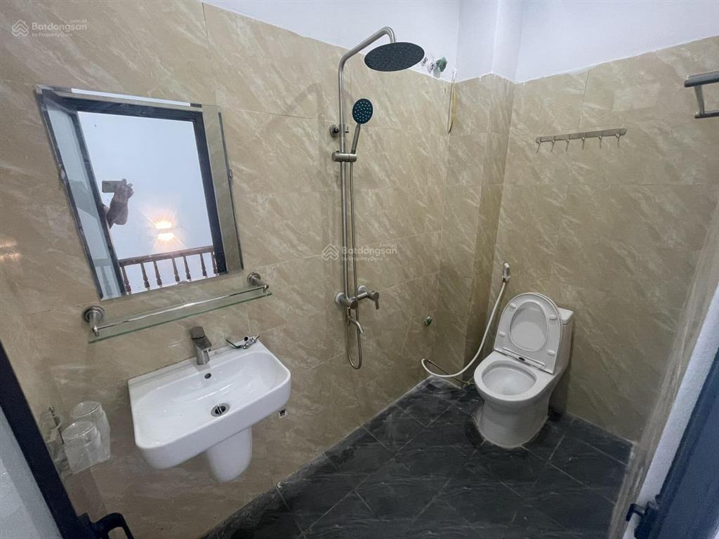 Nhà 4tx33m2(5 ngủ) 300 vành đai 4 đường cienco5 gần khu đô thị thanh hà cự khê giá 4,05 tỷ