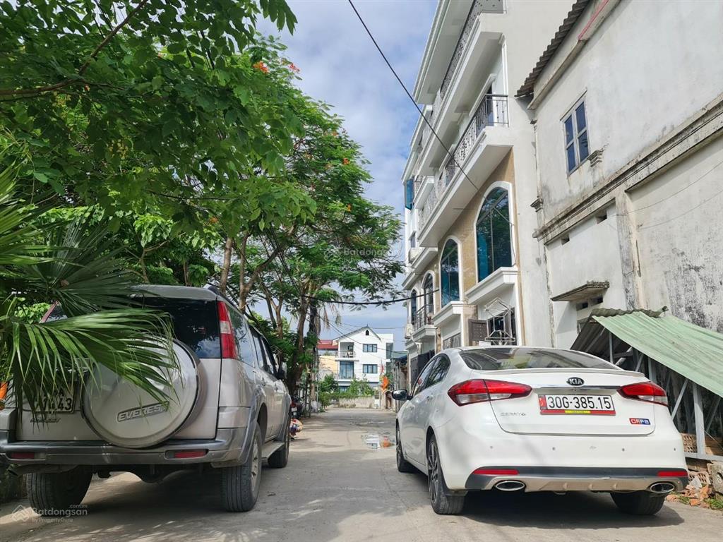 Nhà lk 50m2 gần đường ô tô đỗ,500m trường học cấp 1,2 ubnd hưng đạo chỉ 3,6 tỷ