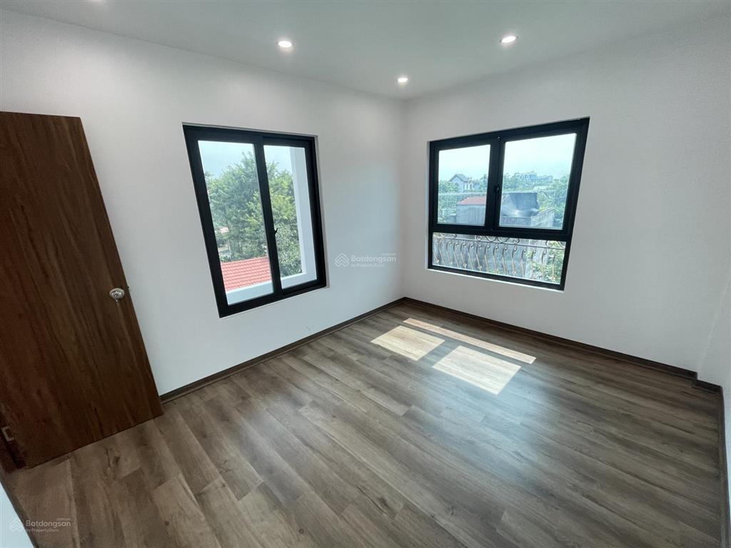 Nhà 4tx 35m2(5 ngủ) full nội thất 20 ngõ ôtô, 200m điểm xe buýt gần đất dịch vụ đồng mai, 3,65 tỷ